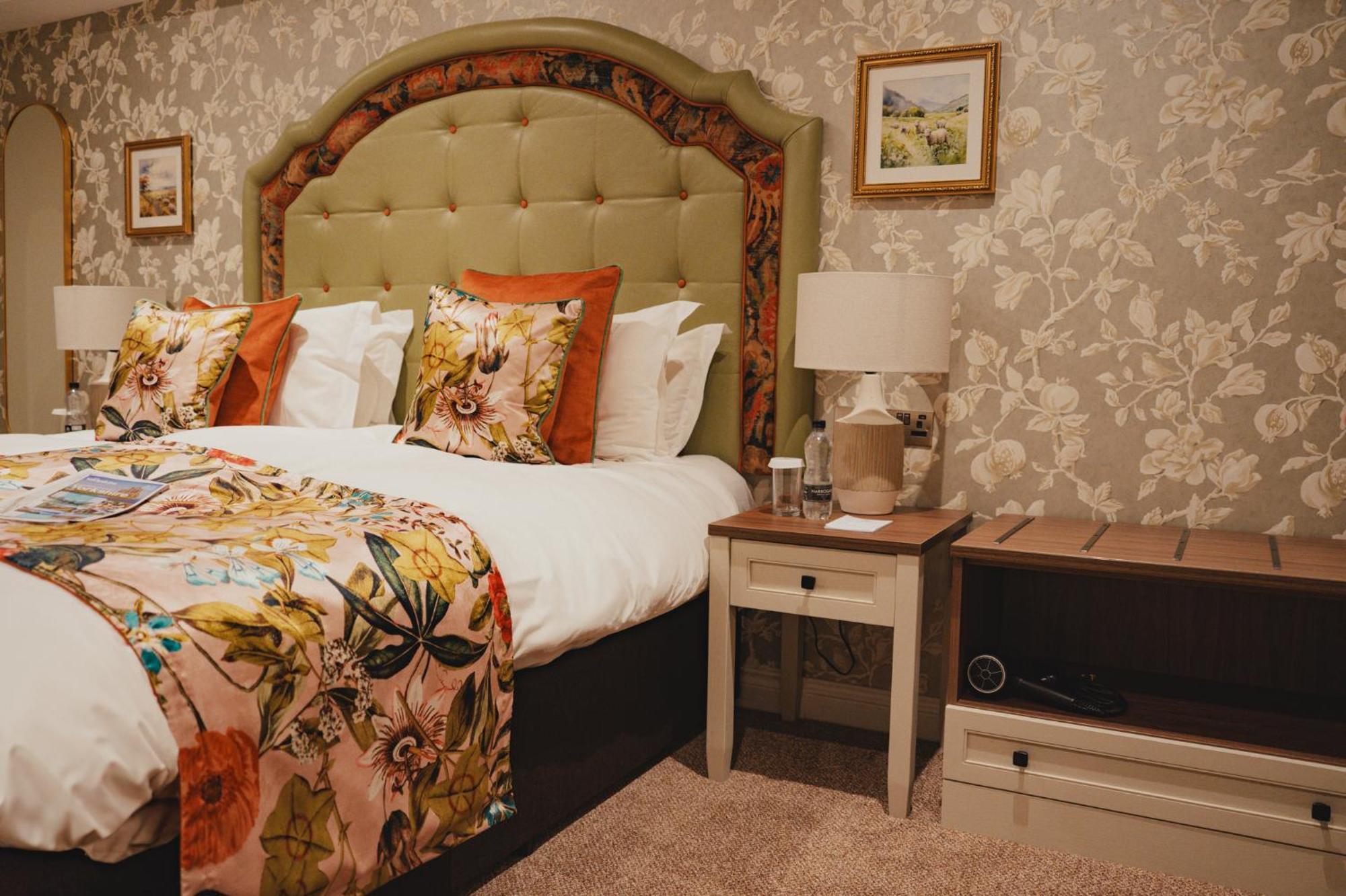 The Golden Fleece Hotel, Thirsk, North Yorkshire Extérieur photo