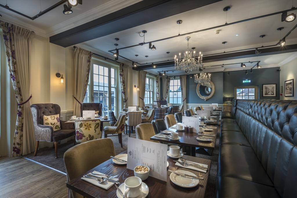 The Golden Fleece Hotel, Thirsk, North Yorkshire Extérieur photo