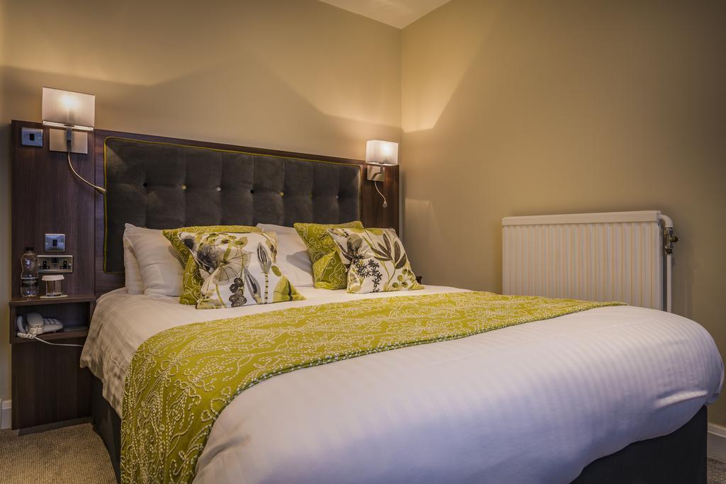 The Golden Fleece Hotel, Thirsk, North Yorkshire Extérieur photo