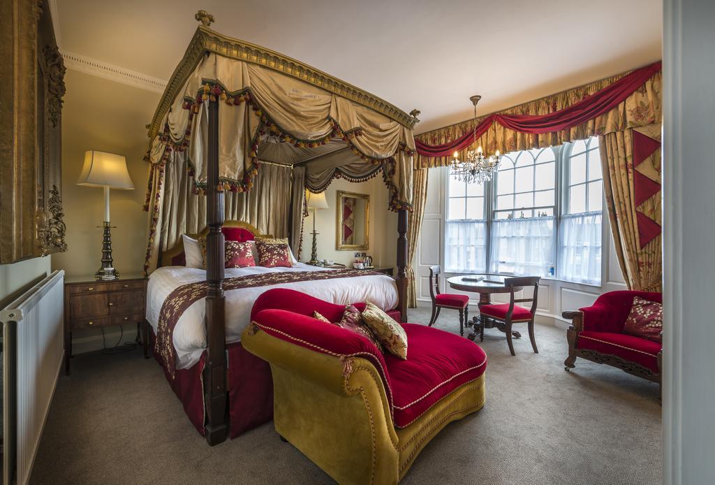 The Golden Fleece Hotel, Thirsk, North Yorkshire Extérieur photo