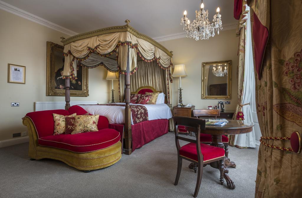 The Golden Fleece Hotel, Thirsk, North Yorkshire Extérieur photo