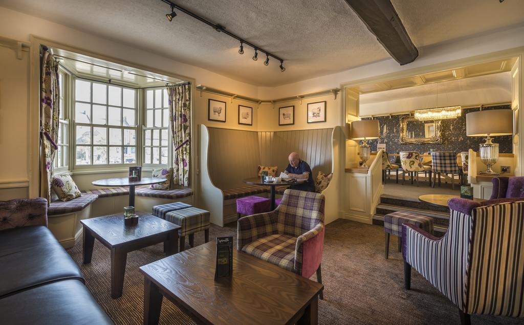 The Golden Fleece Hotel, Thirsk, North Yorkshire Extérieur photo