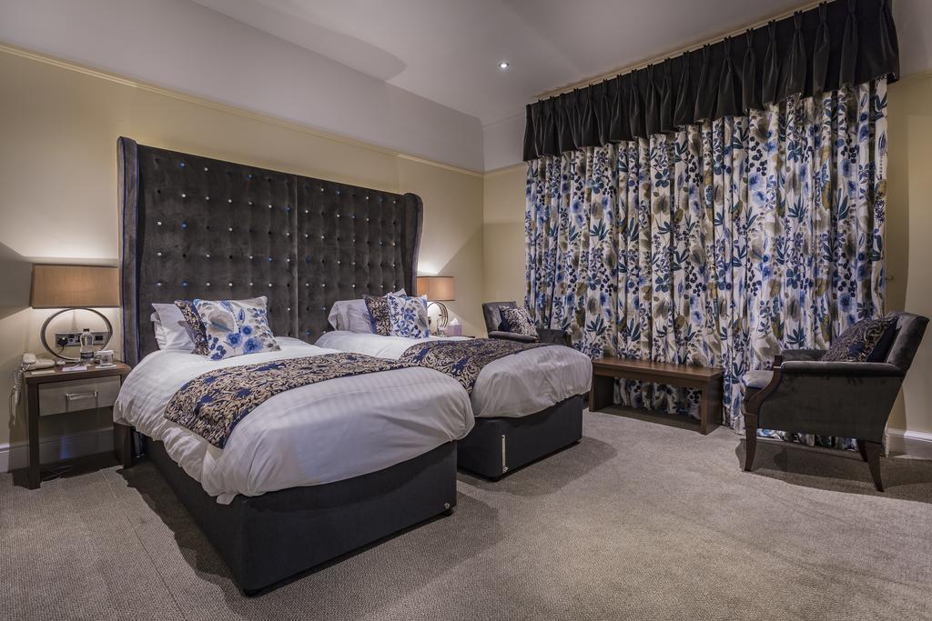 The Golden Fleece Hotel, Thirsk, North Yorkshire Extérieur photo