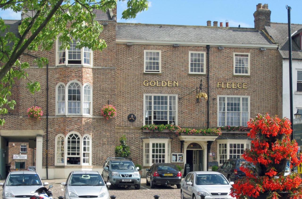 The Golden Fleece Hotel, Thirsk, North Yorkshire Extérieur photo
